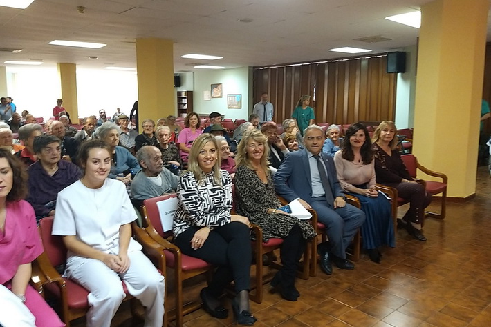 La residencia de mayores de Armilla celebra su 38 aniversario con capacidad para más plazas tras las obras de la Junta